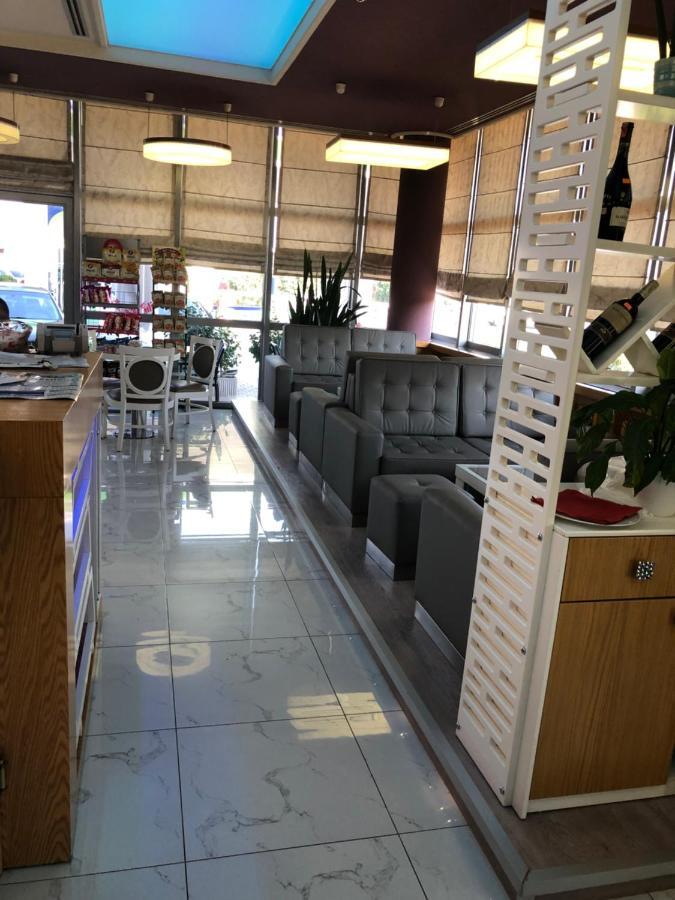 Eljos Hotel Fushe-Kruje Ngoại thất bức ảnh