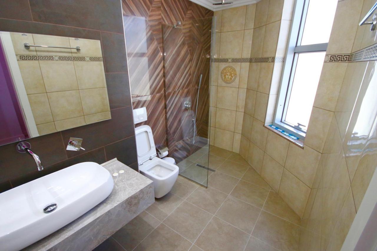 Eljos Hotel Fushe-Kruje Ngoại thất bức ảnh
