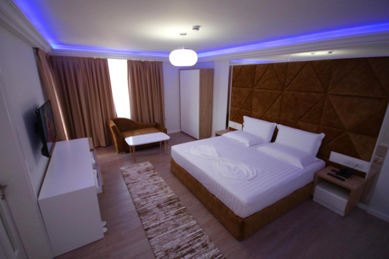 Eljos Hotel Fushe-Kruje Ngoại thất bức ảnh
